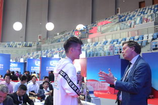 越秀志愿者 青田侨博会的“绿叶”与“桥梁”